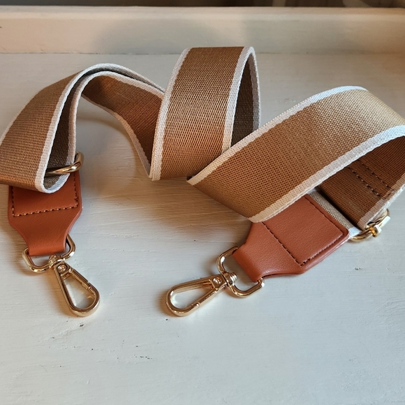 NEW! Unbranded Adjustable/Replacement bag strap beige cream, goldtone hardware - Picture 1 of 3